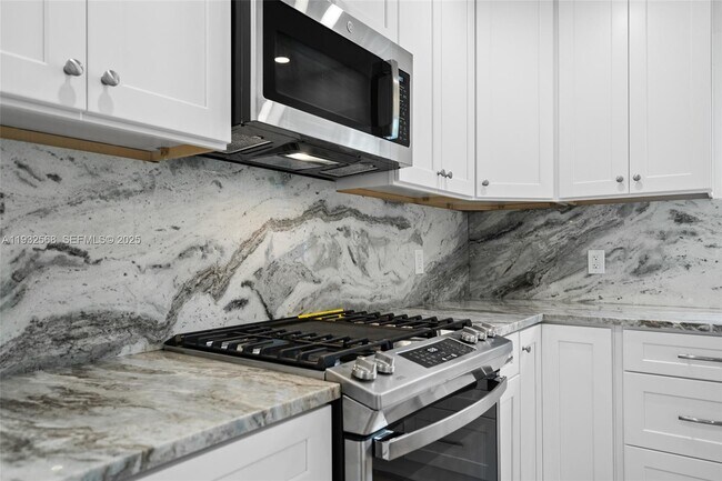 Foto del edificio - 251 SE 7th St