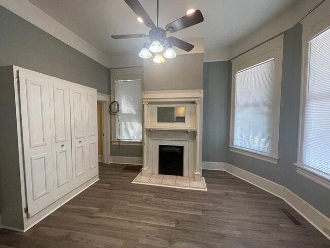 Building Photo - 946 Magnolia St