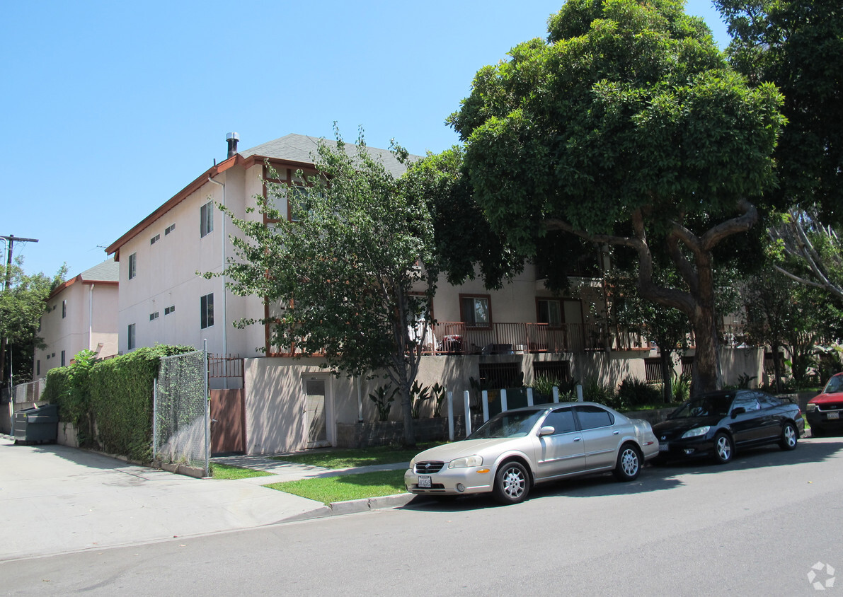 Building Photo - University Park Apartments