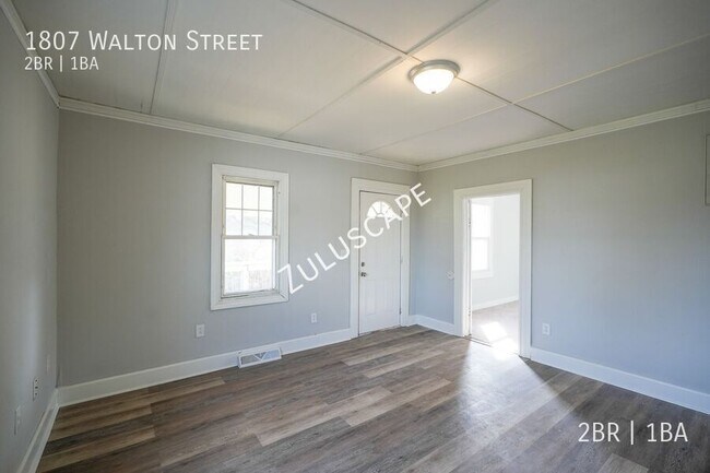 Foto del edificio - 1807 Walton St