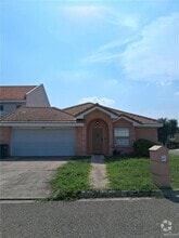 Building Photo - 800 Colorado Ct