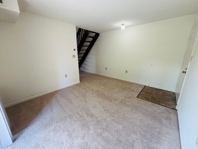 Building Photo - 1 Bedroom 1 Bath  with Loft Condo