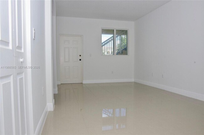 Foto del edificio - 2826 SE 16th Pl