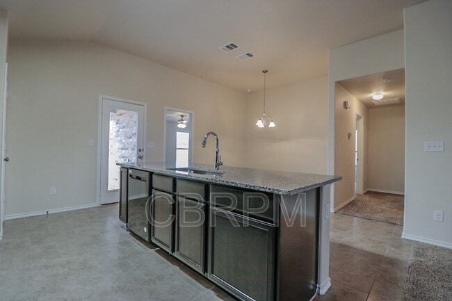 Foto del edificio - 7418 104th St