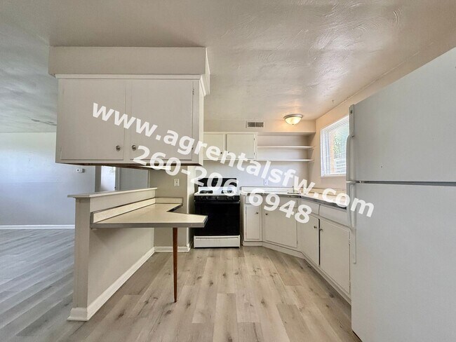 Foto del edificio - 4729 Northcrest Dr