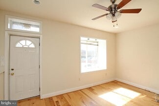 Building Photo - 4713 Umbria St