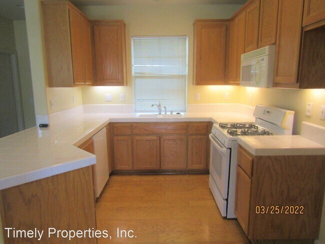 Building Photo - 3 br, 2.5 bath House - 2665 Barndance Lane