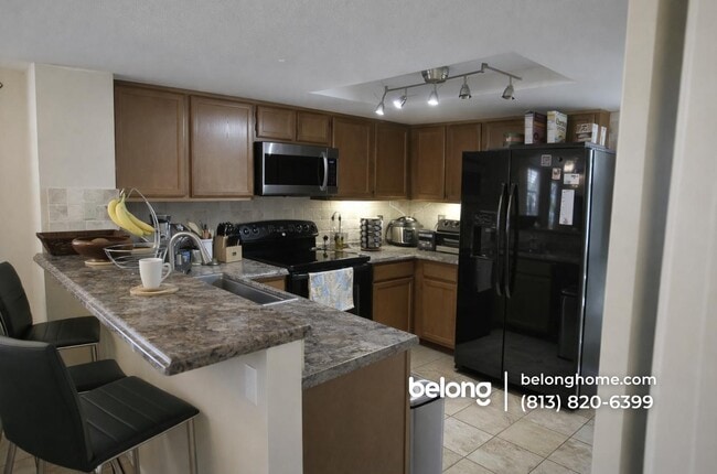 Building Photo - 7618 Colonial Ct