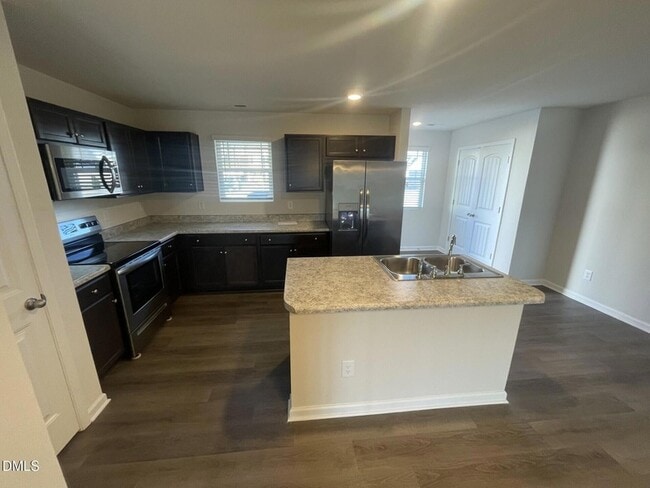 Foto del edificio - 1097 Peony Ln