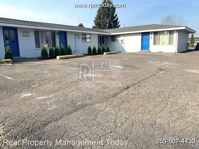 Foto del edificio - 2301 F St SE