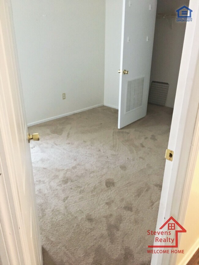 Building Photo - 62 Bybee Woods Dr