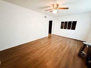Building Photo - 9123 Tedburn Cir