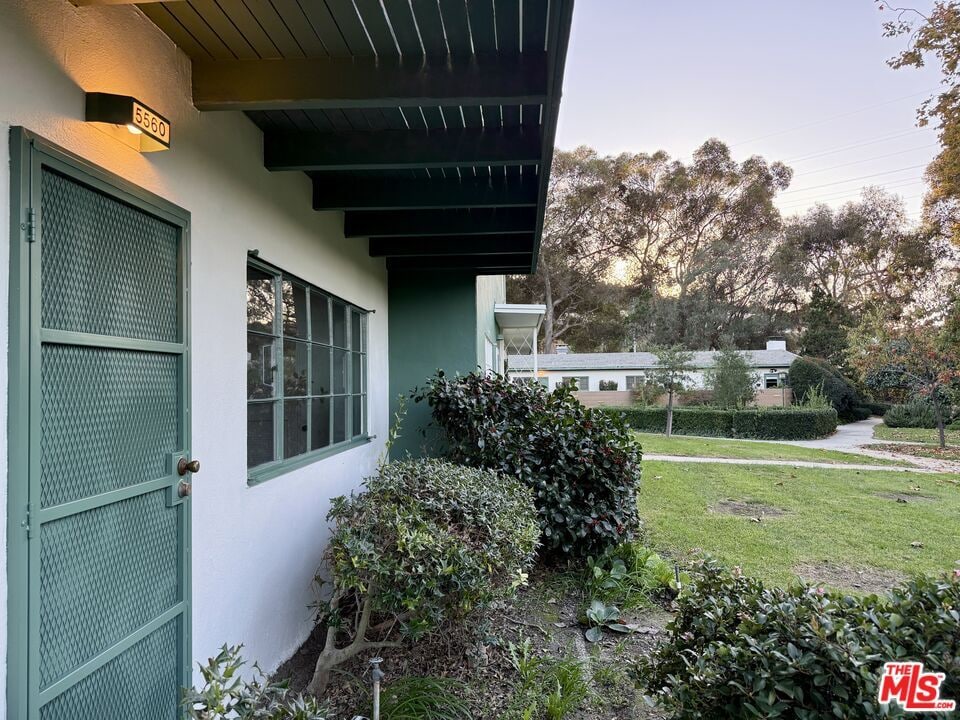 Foto principal - 5560 Village Green