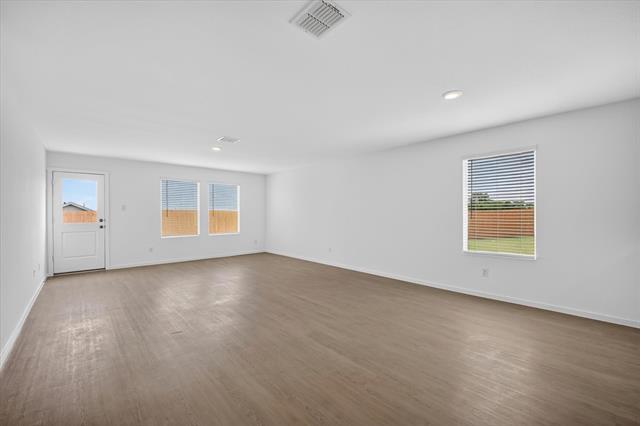 Foto del edificio - 3703 Longleaf Dr