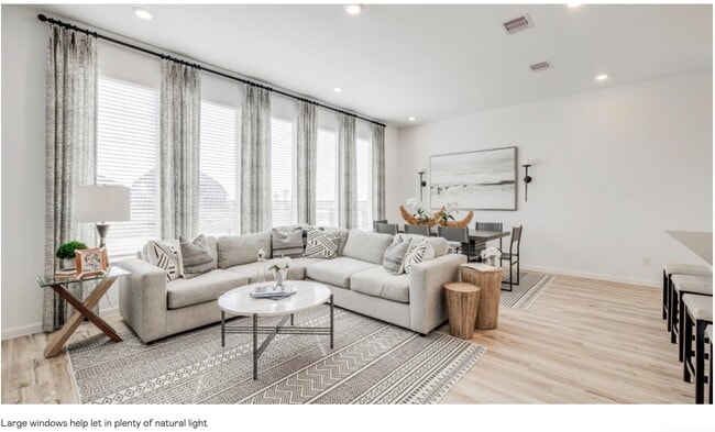 Foto del edificio - 2202 Via Isa Ln