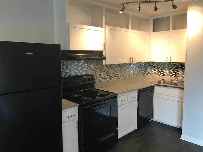 Building Photo - La Casita Apartments