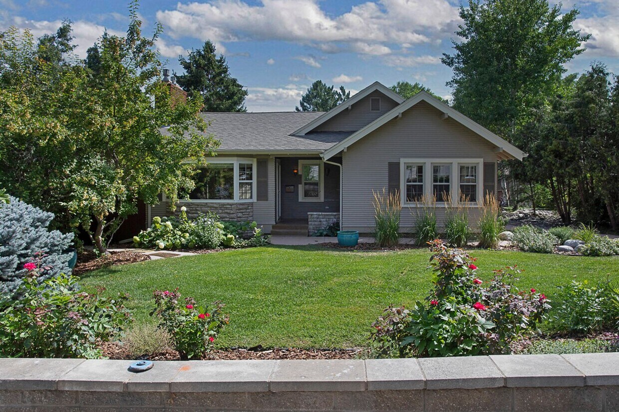 Primary Photo - One-of-a-Kind Bungalow Oasis on Poly Drive...