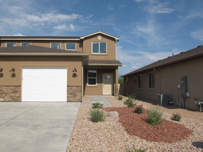 Building Photo - 590 Treviso Ct
