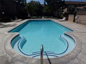 Building Photo - 16726 Algonquin St