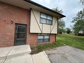 Building Photo - 333 E Marion Ct
