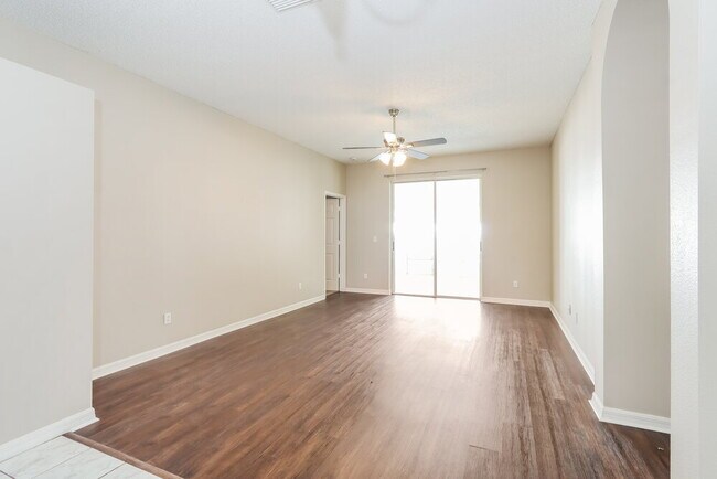 Foto del edificio - 18003 Misty Blue Ln