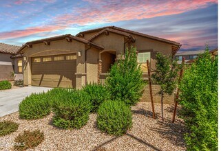 Building Photo - 5837 N 89th Dr
