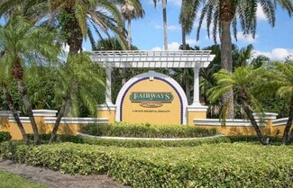 Building Photo - 5060 Fairways Cir