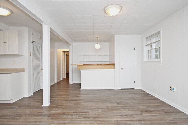 Foto del edificio - Fry's Spring Basement Apartment