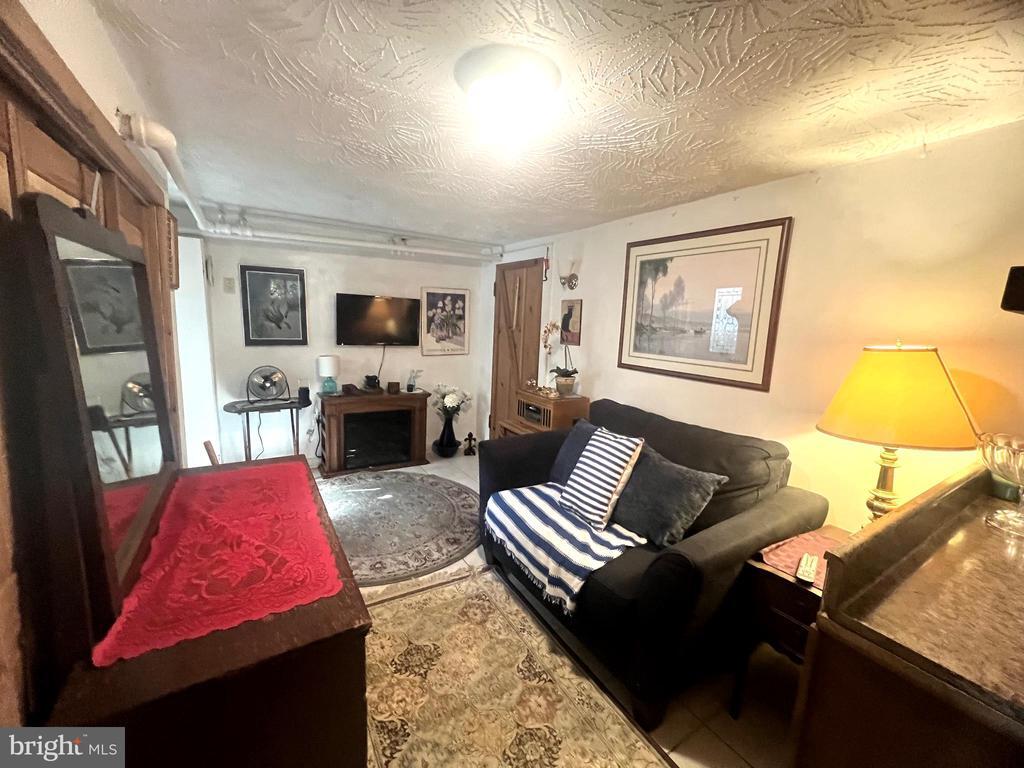 Foto principal - 809 N Abingdon St