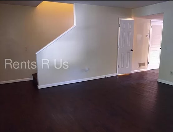 Building Photo - 2934 Lakemont Dr SW