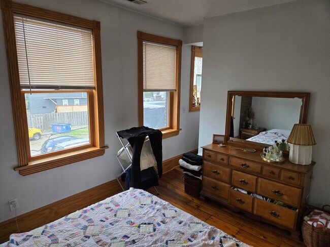 Foto del edificio - 4738 Lorain Ave