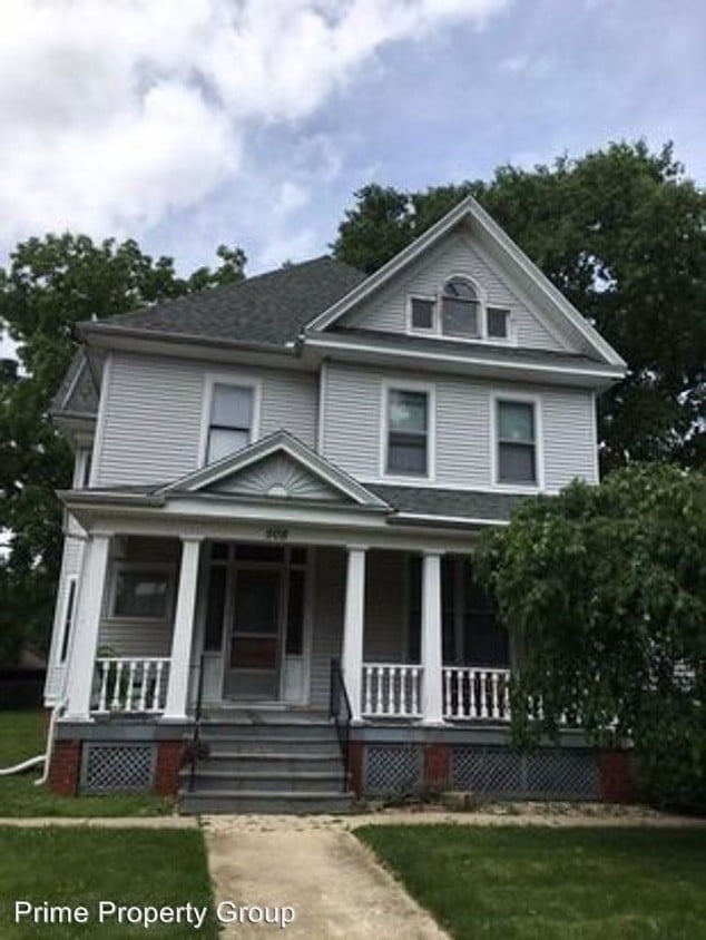 Primary Photo - 508 W Green St
