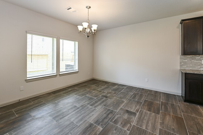 Foto del edificio - 21319 Cypress Conifer Dr