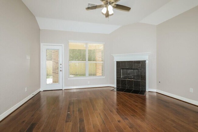 Building Photo - 6815 Durango Creek Dr