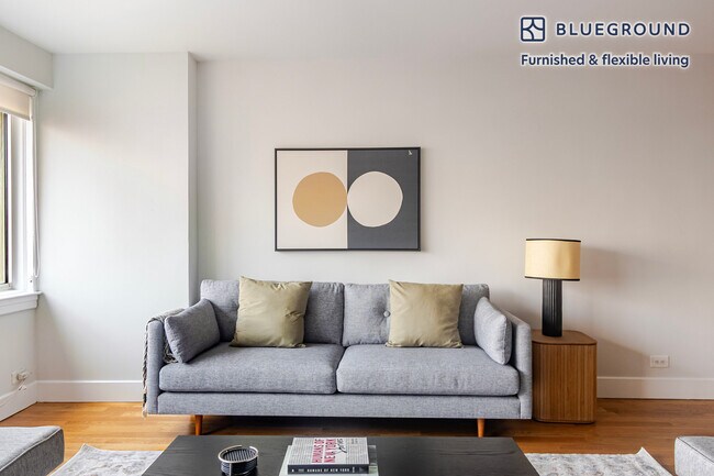 Foto del edificio - 360 E 65th St