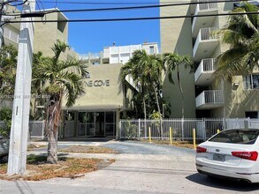 Building Photo - 665 NE 83rd Terrace