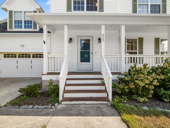 Building Photo - 217 Derby Downs Dr