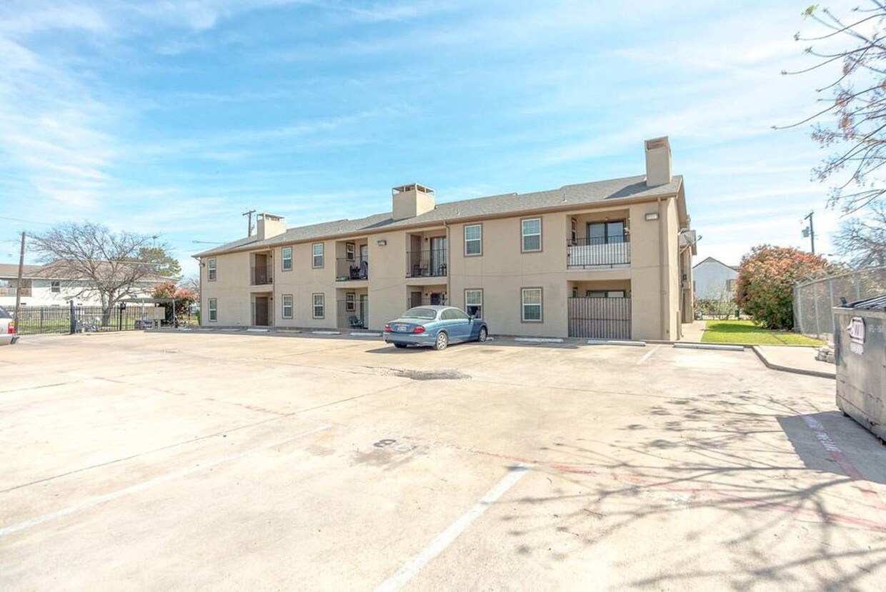 Primary Photo - 1625 Grigsby Ave