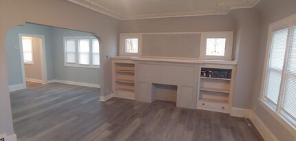 Building Photo - 5275 N 34th St