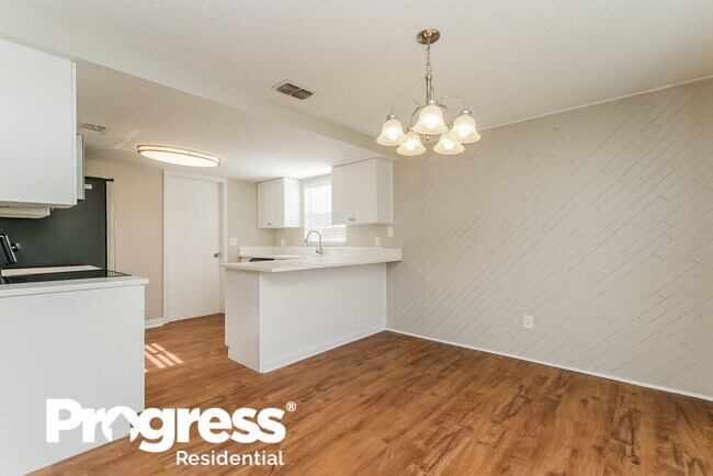 Foto del edificio - 6403 Reef Cir