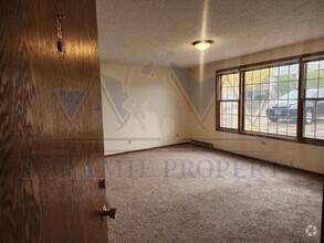 Building Photo - 1725 Fetterman Dr