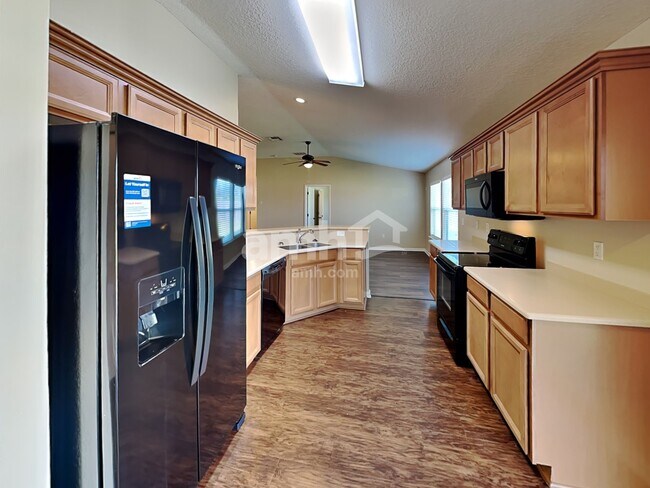 Building Photo - 2684 Oak Haven Dr