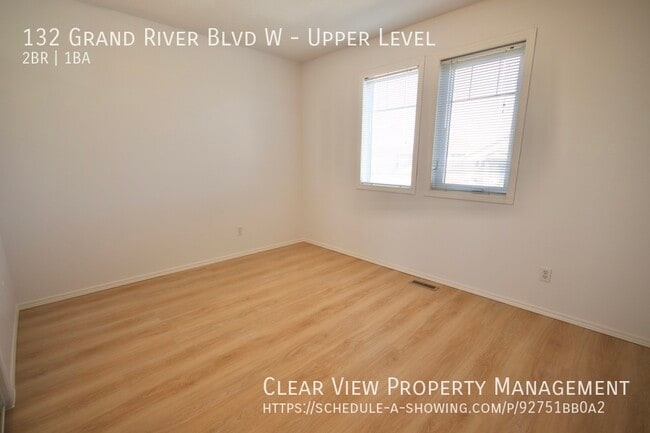 Building Photo - Beautifully renovated two bedroom, two ful...
