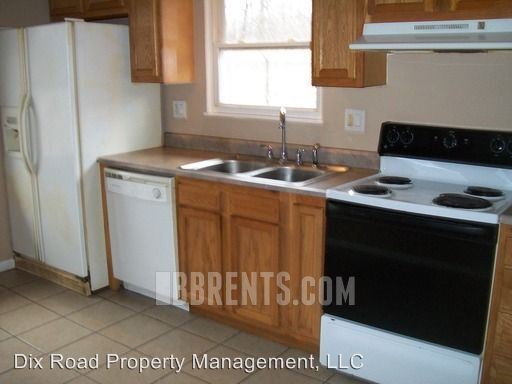 Building Photo - 2310 Oneka Ave