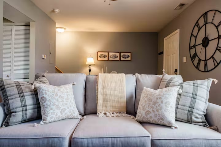 Foto principal - 3518 E Richmond Rd