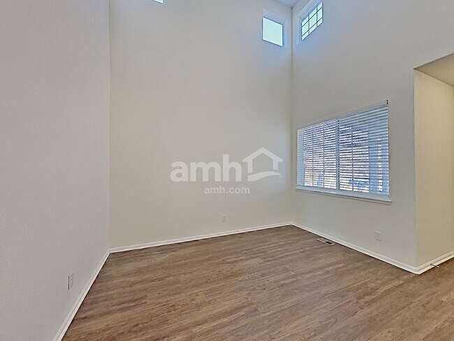 Foto del edificio - 10559 E Abilene St