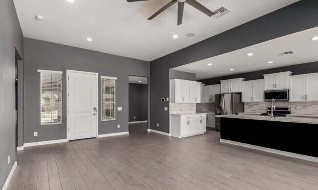 Foto del edificio - 38114 W San Clemente St