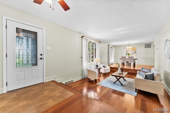 Building Photo - 1 Tanbark Dr