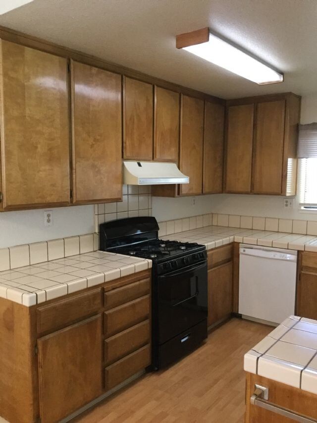 Foto del edificio - House For Rent in Turlock