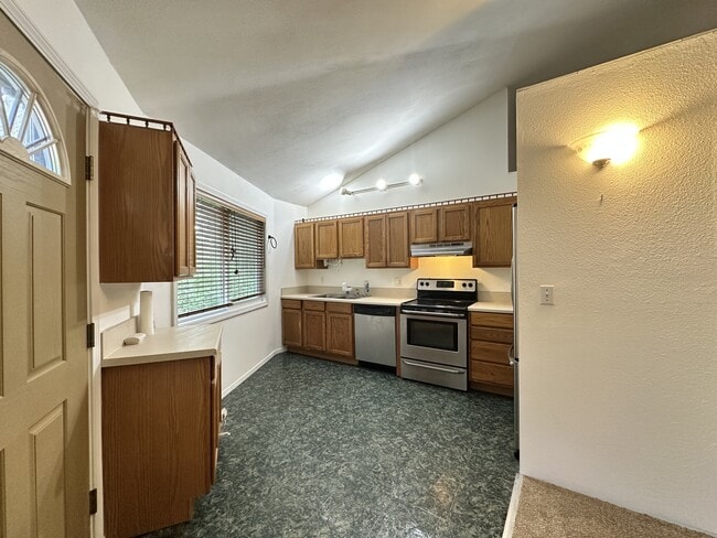 Building Photo - 467 Quinault Ave SE